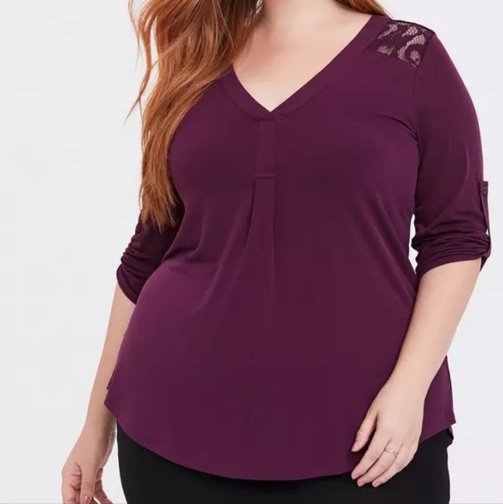 READ DESCRIPTION: Torrid Burgundy Lace Accent Blouse